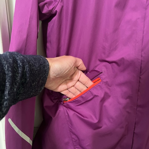 NIKE STORM FIT LIGHT LONG SLEEVE JACKET ZIPPER UP & 1 SIDE POCKET 4 WOMEN - Picture 3 of 6